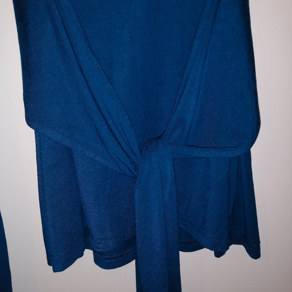 Knotted long sleeve tee - Picture 4 of 6